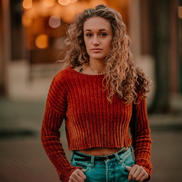 Meet your Posher, Madi - Picture 2 of 3